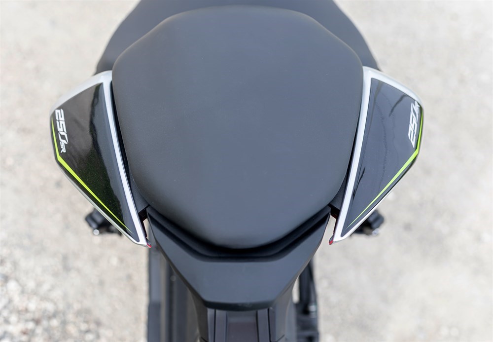 Cf moto 250 SR Full Sticker Pad Set Siyah-Neon Sarı