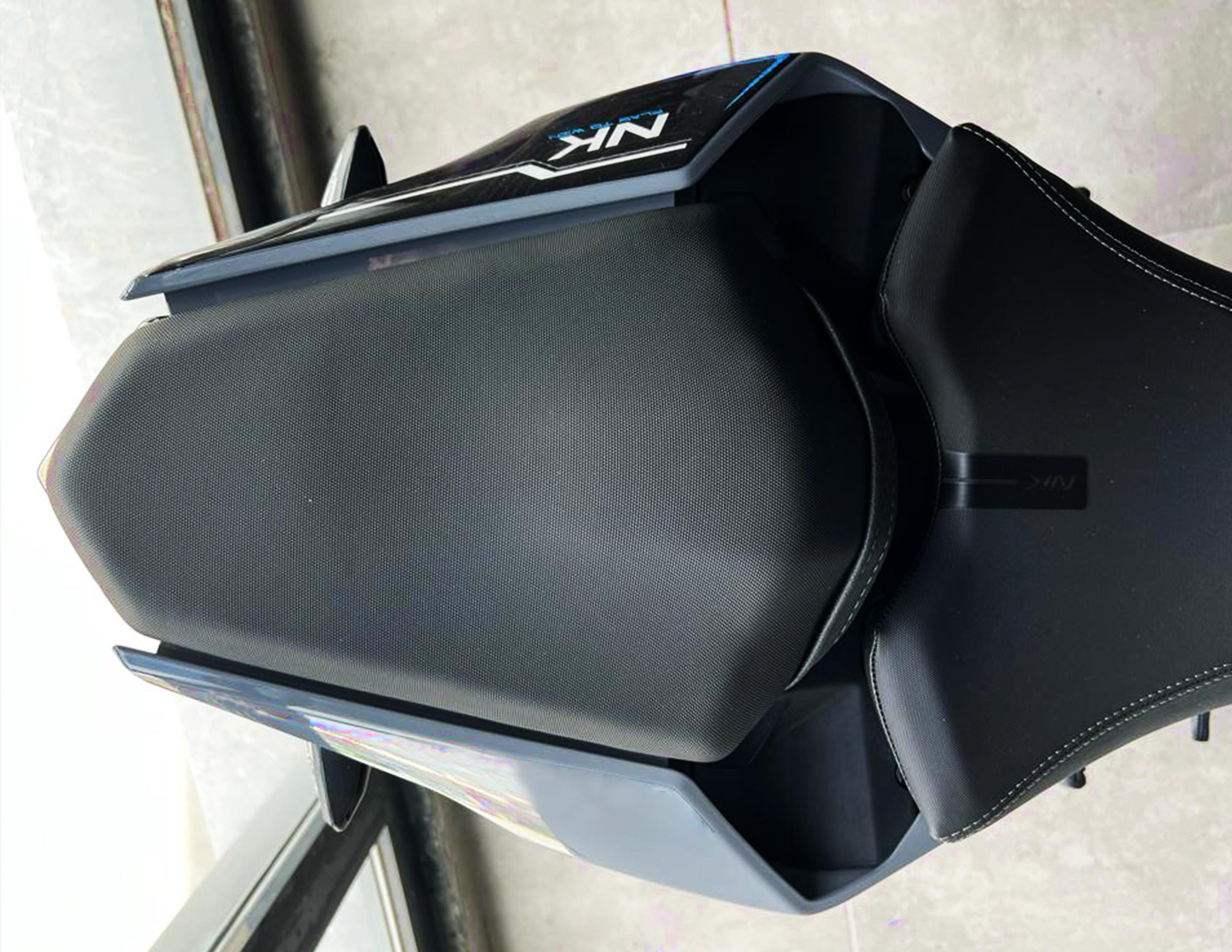 Cf Moto NK 250 2023 Uyumlu Kuyruk Pad Mavi Redlinegrafik