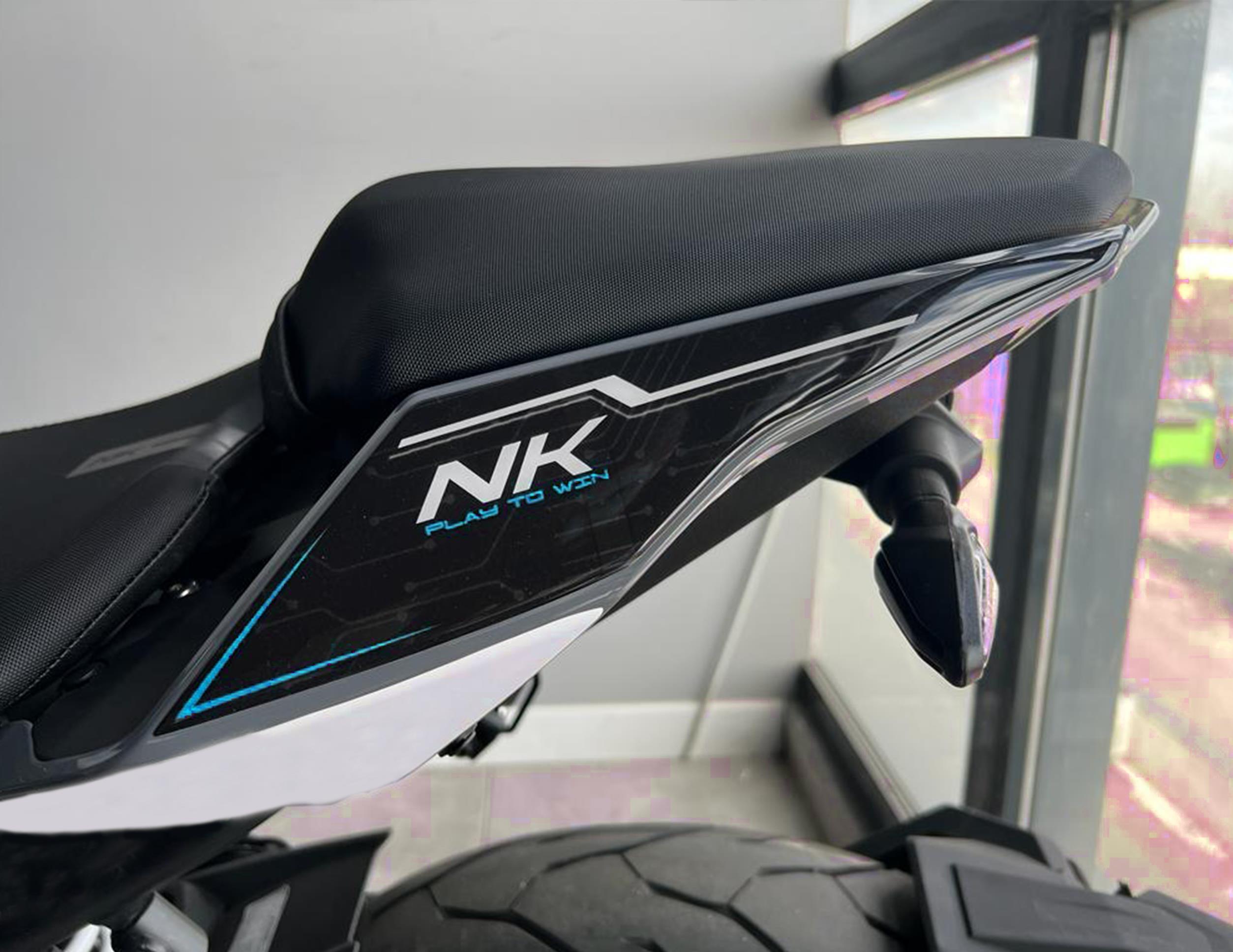 Cf Moto NK 250 2023 Uyumlu Kuyruk Pad Mavi Redlinegrafik