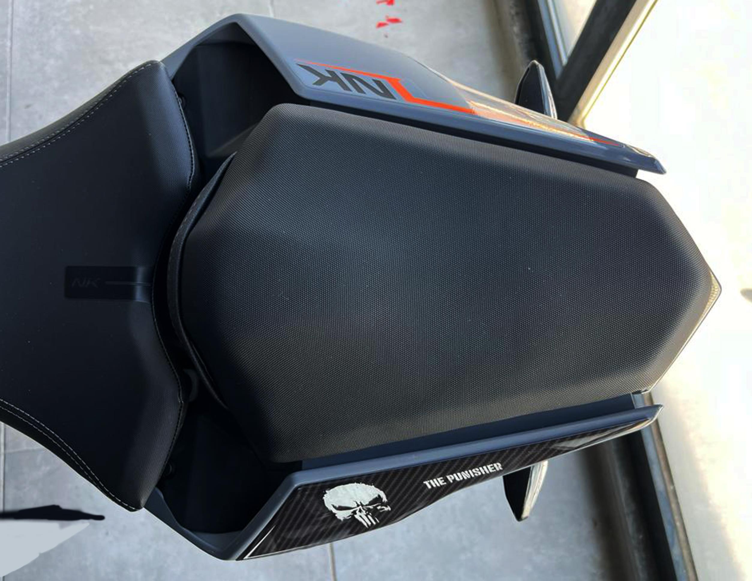 Cf Moto NK 250 2023 Uyumlu Kuyruk Pad Punisher Redline grafik