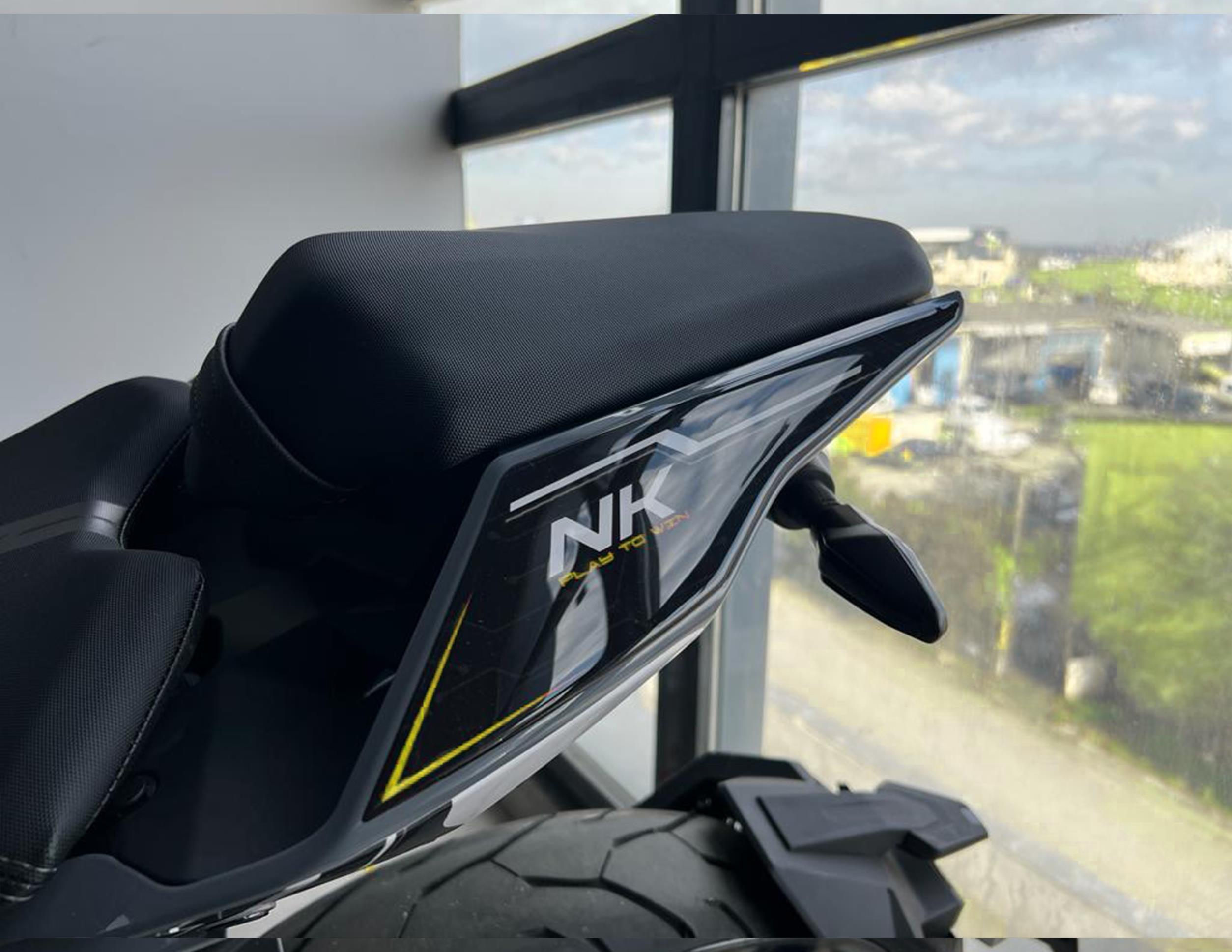 Cf Moto NK 250 2023 Uyumlu Kuyruk Pad Sarı Redlinegrafik