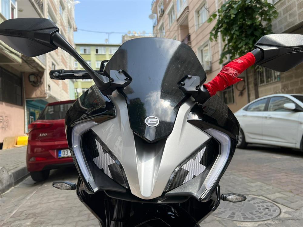 CFMOTO 250SR X Siyah Beyaz Far Sticker Far Gözü Far Filesi Redlinegrafik