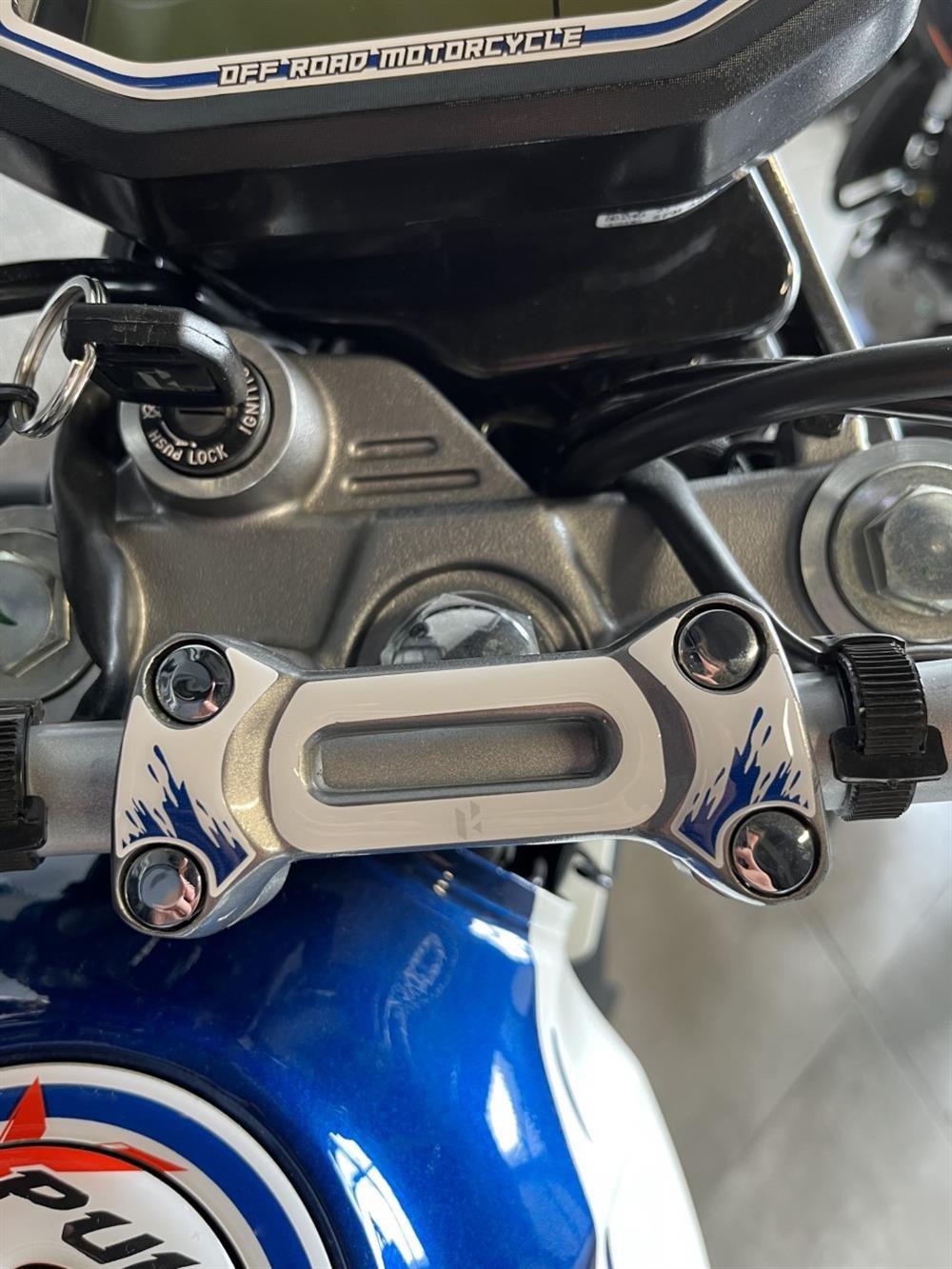 Hero Xpulse Beyaz Mavi Gidon ve Gösterge Pad Sticker