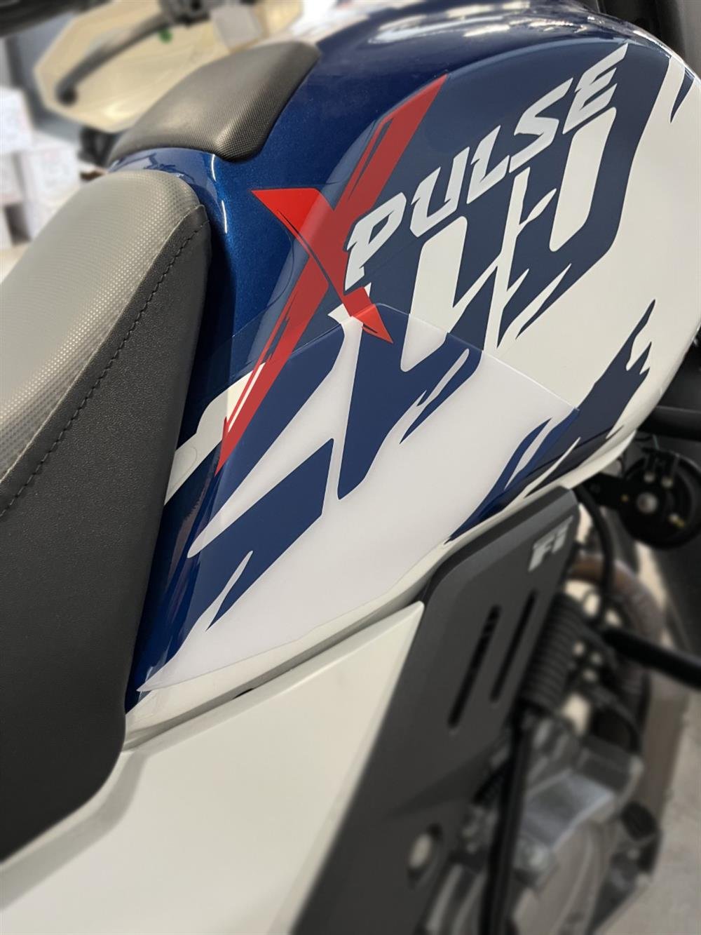 Hero Xpulse Beyaz Mavi Yan Pad Sticker