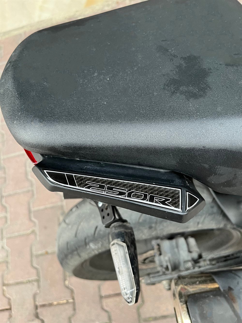 Honda Cb 250 R Full Sticker Pad Set Motorsiklet Koruma Siyah-Gümüş