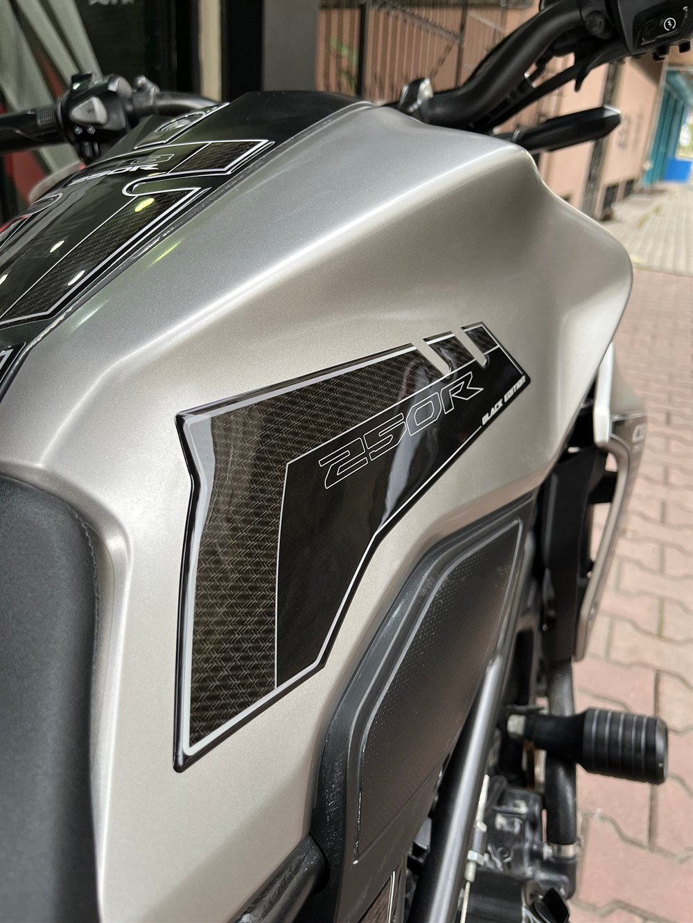 Honda Cb 250 R Tank Pad Set Motorsiklet Koruma Siyah-Gümüş