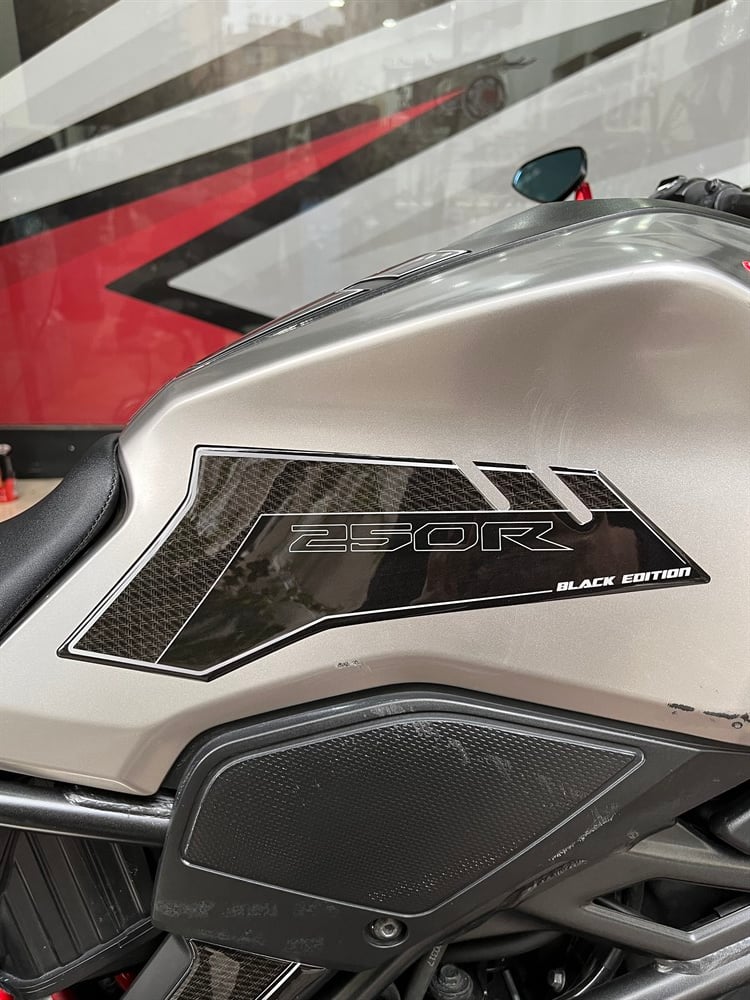 Honda Cb 250 R Tank Pad Set Motorsiklet Koruma Siyah-Gümüş