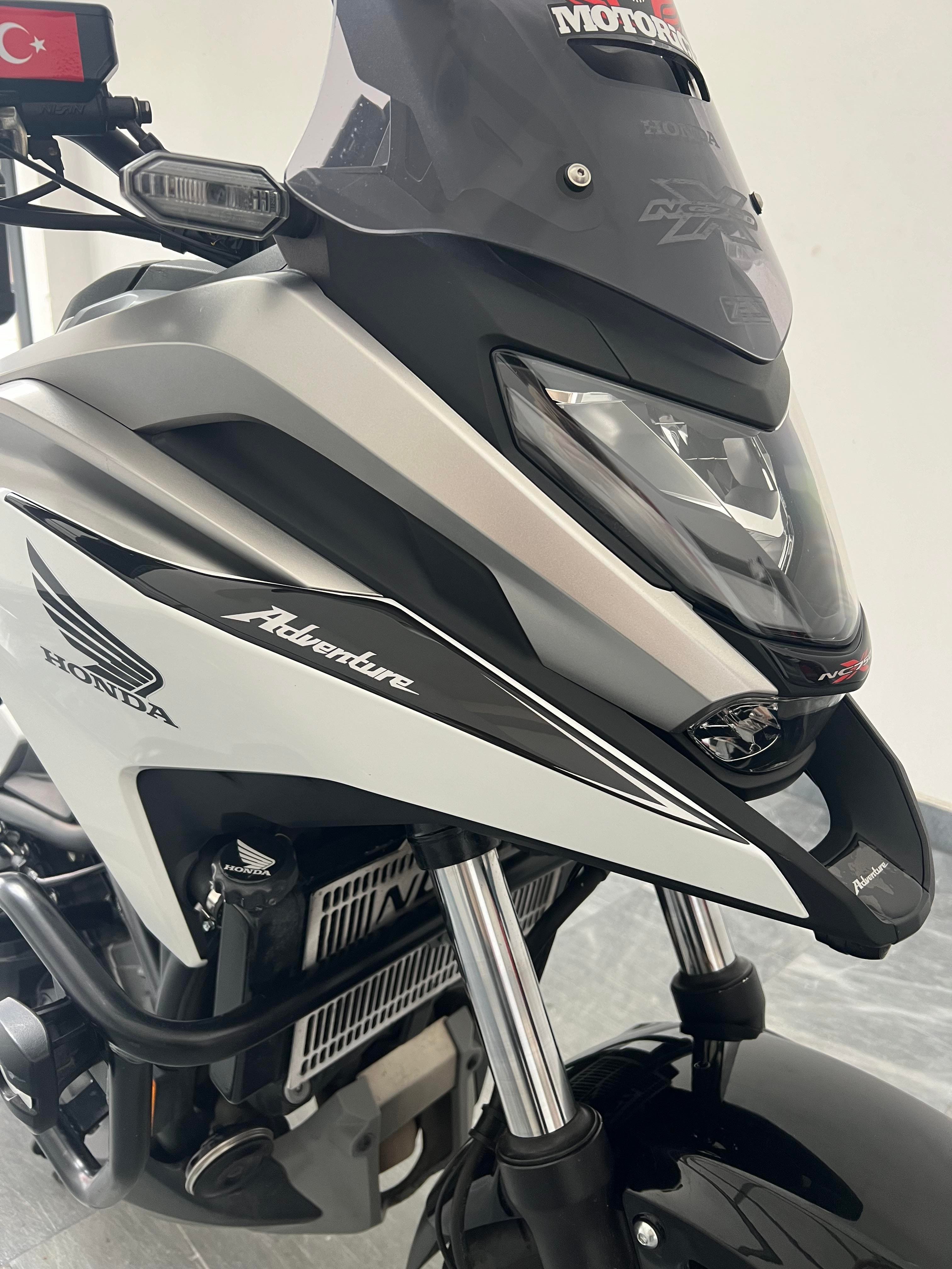 Honda NC750X 2021 - 2024 Uyumlu Karbon Kafa Gaga Pad Set Redlinegrafik