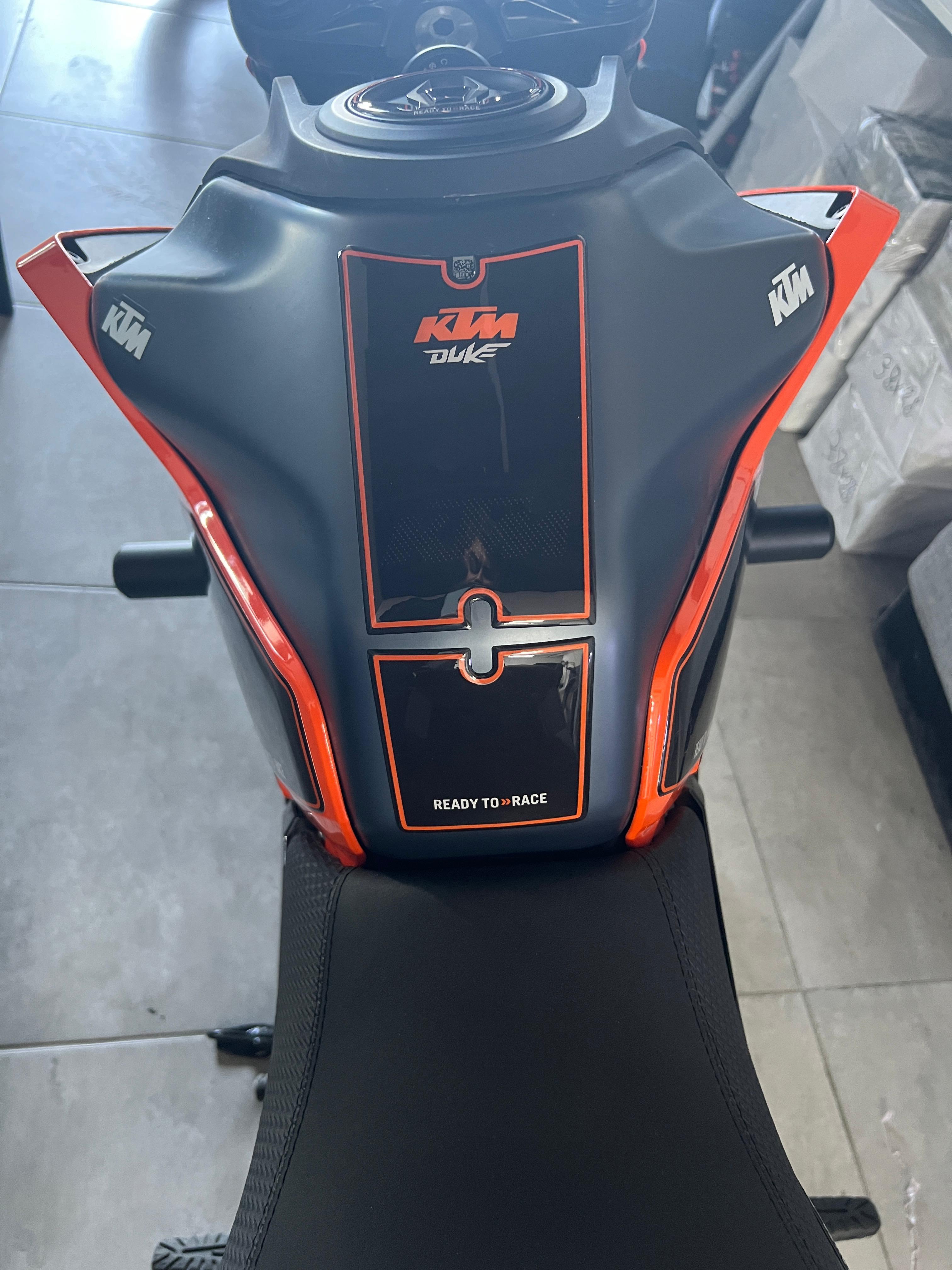Ktm Duke 250 2024 Turuncu SiyahTank Pad Set Redline Grafik