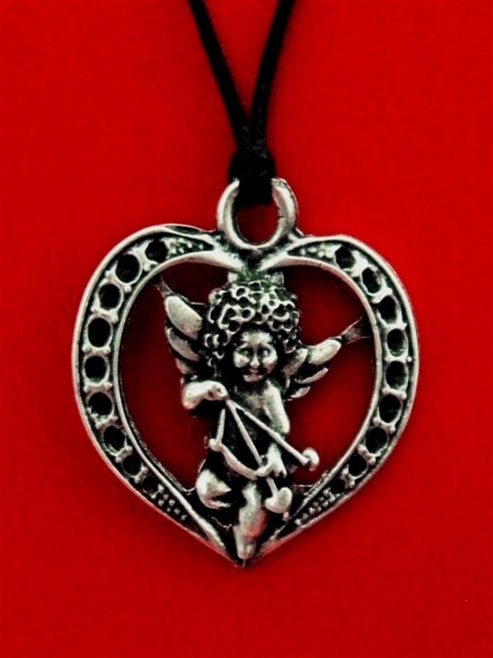 Melek Figürlü Kolye