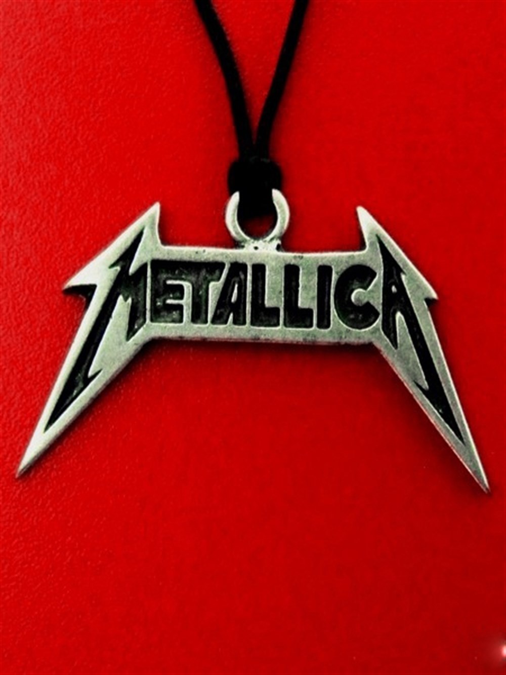 Metalica Yazılı Kolye