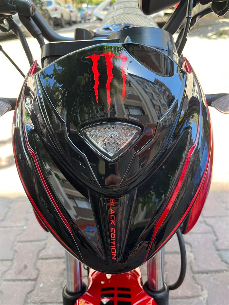 Mondial Drift L Far üstü Kafa Grenaj Sticker Set Siyah-Kırmızı tasarım