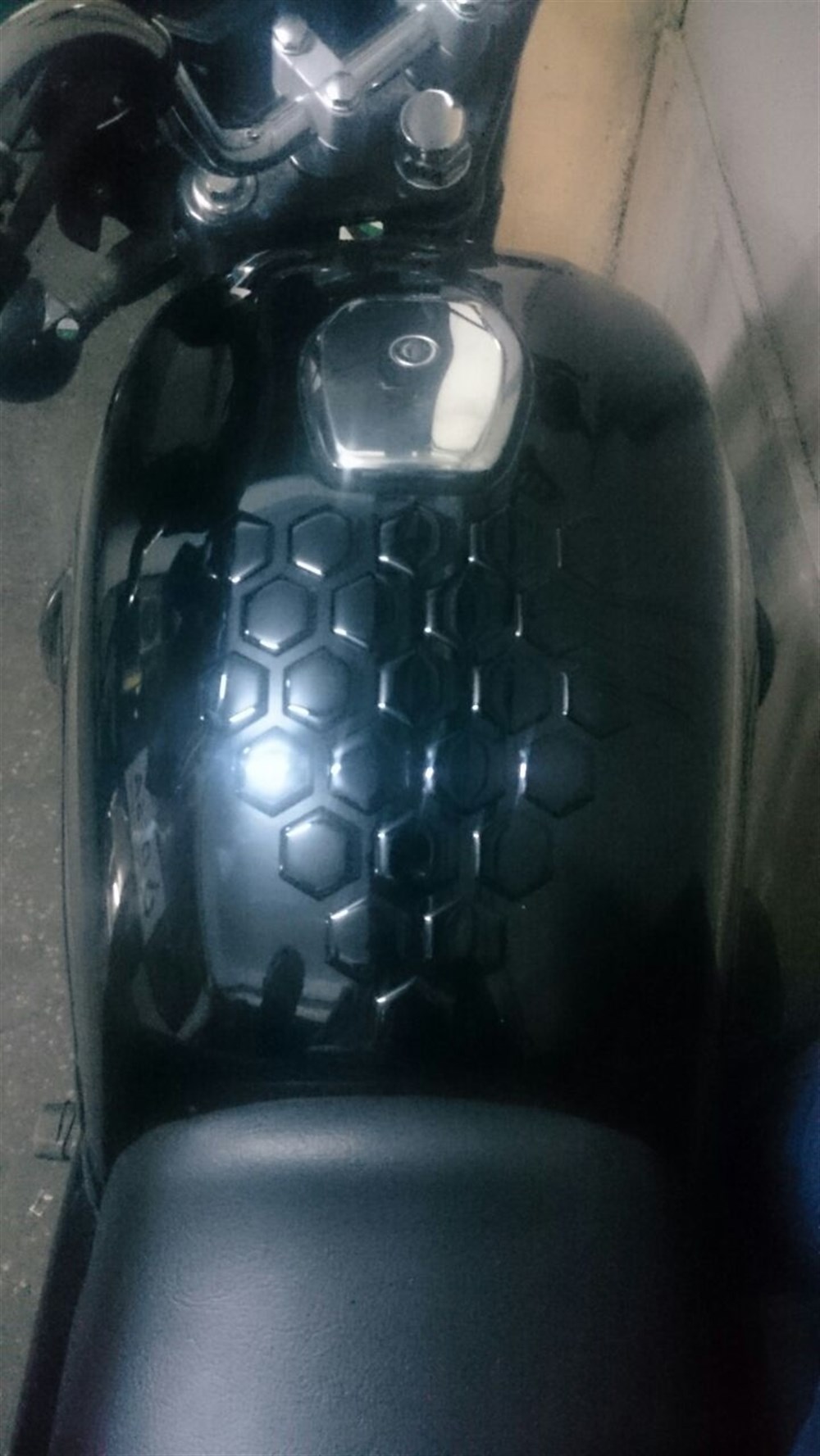 Motosiklet Bal Peteği Stompgrip