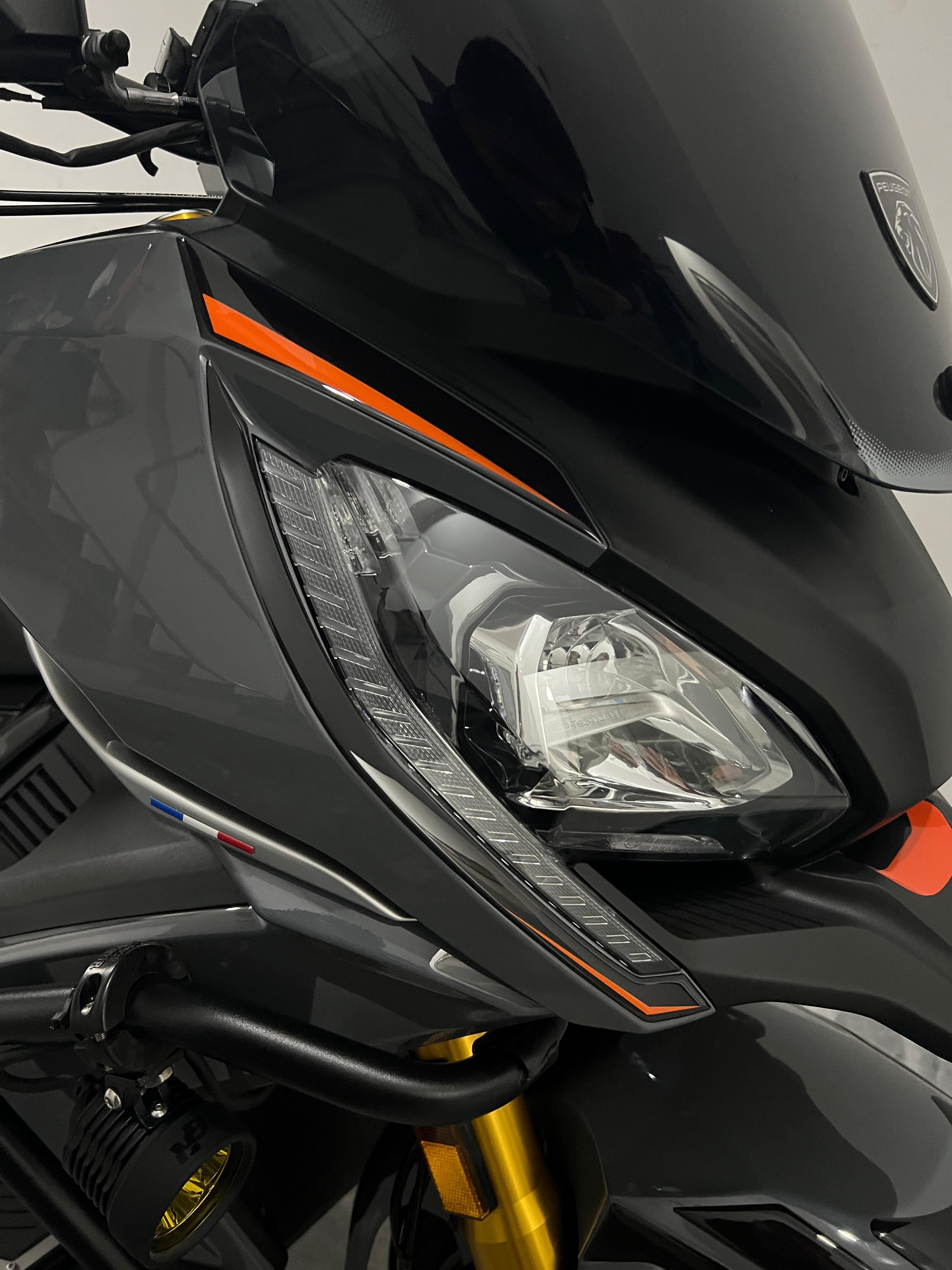 Peugeot XP-400 Uyumlu Far Pad Set Siyah Turuncu Redline Grafik