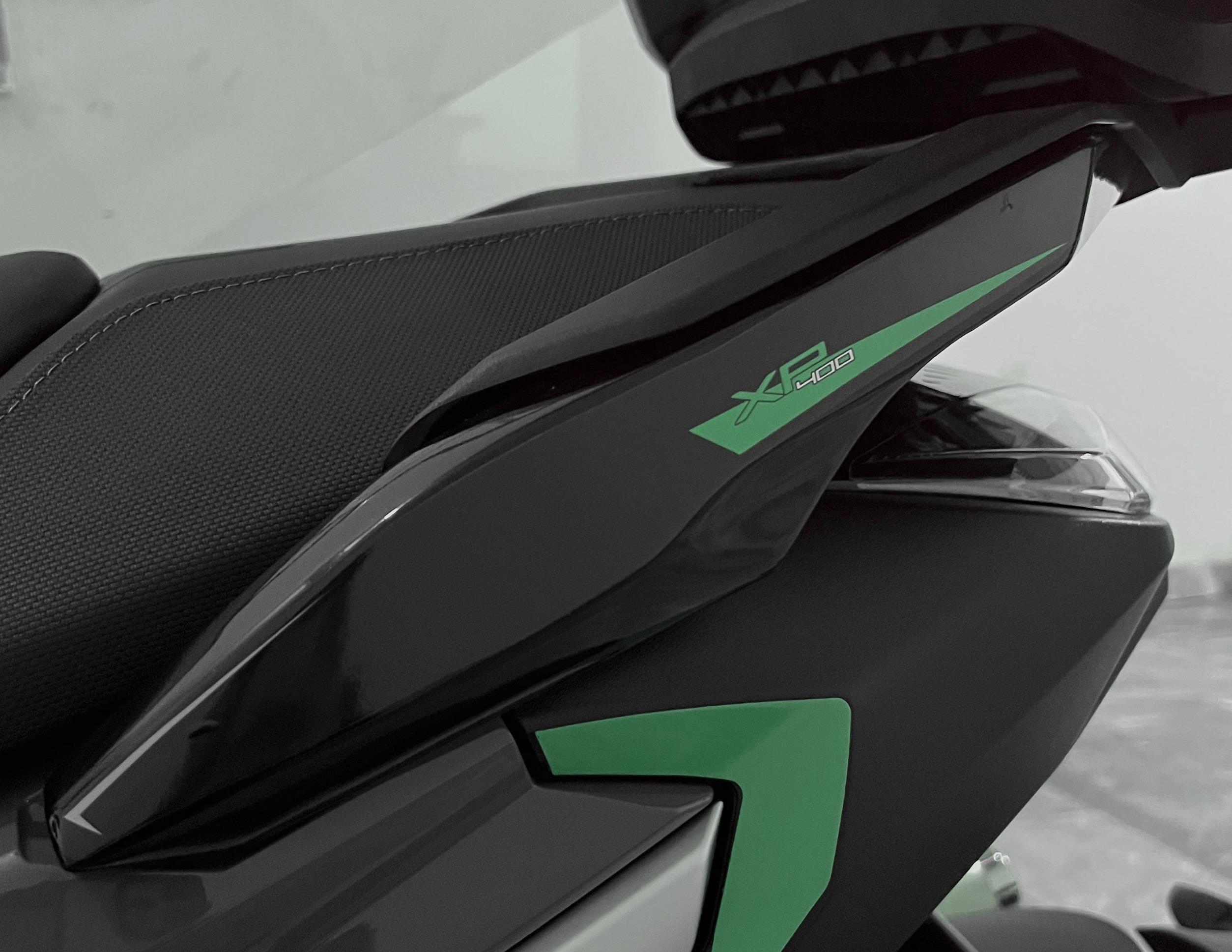 Peugeot XP-400 Uyumlu Kuyruk Koruyucu Pad Set Siyah Yeşil Redline Grafik