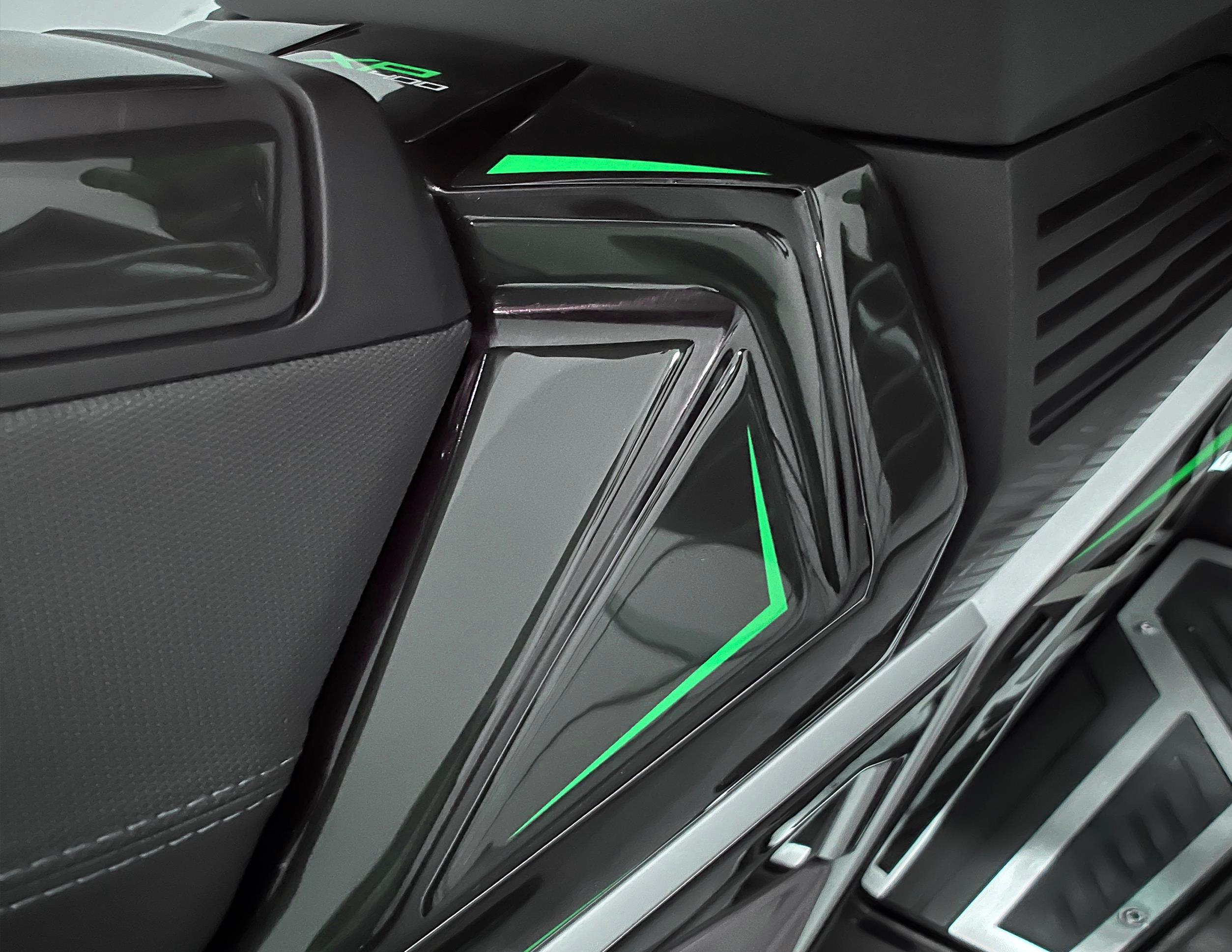 Peugeot XP-400 Uyumlu Tank Pad  Set Siyah Yeşil Redline Grafik