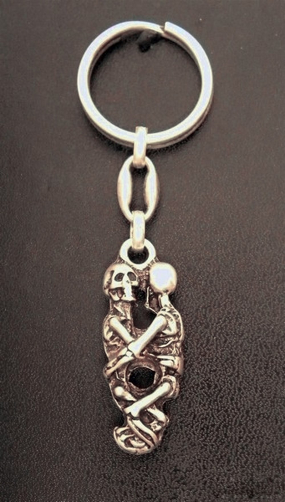 Sarılmış İskeletler Anahtarlık