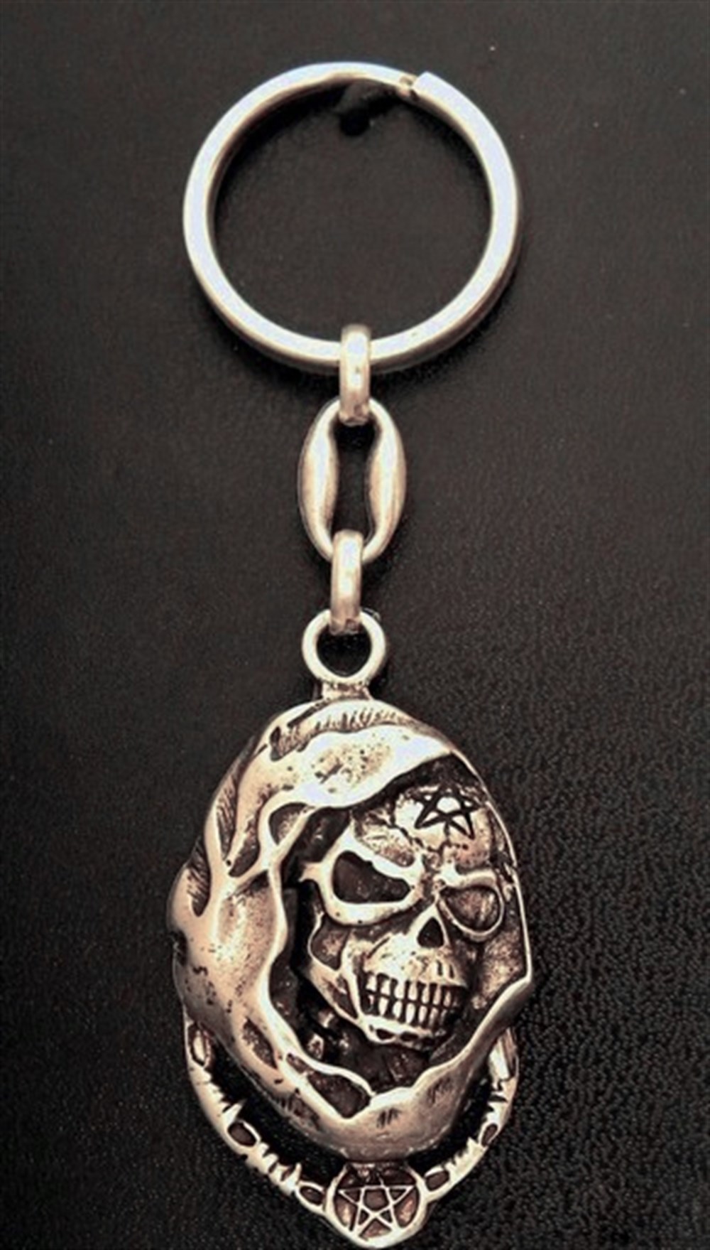 Satanist Kuru Kafa Anahtarlık