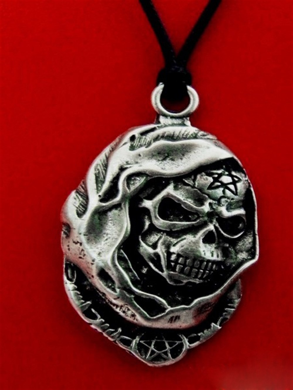 Satanist Kuru Kafa Kolye