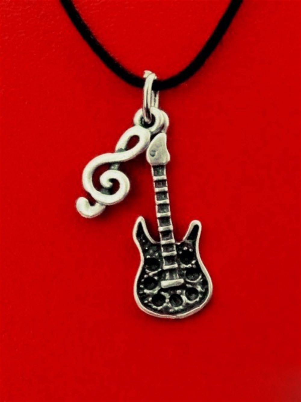 Sol Anahtarı ve Gitarlı Kolye