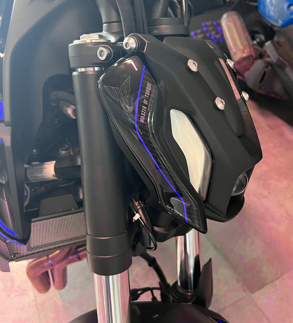 Yamaha MT-07 2021-2023 Uyumlu Kafa Koruma Pad Sticker Mavi Siyah
