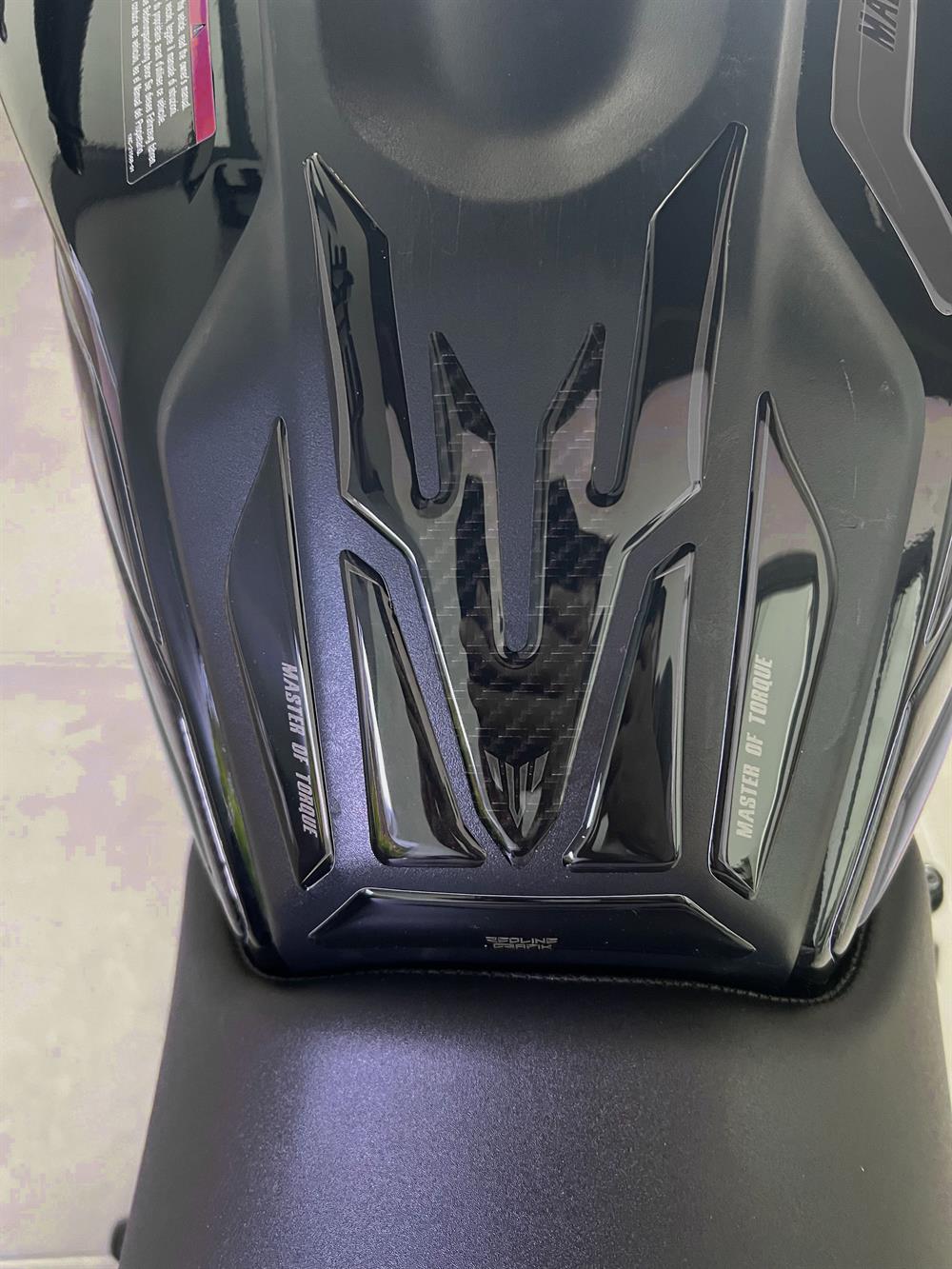 Yamaha MT-07 2021-2023 Uyumlu Tank Pad Seti Black Edition