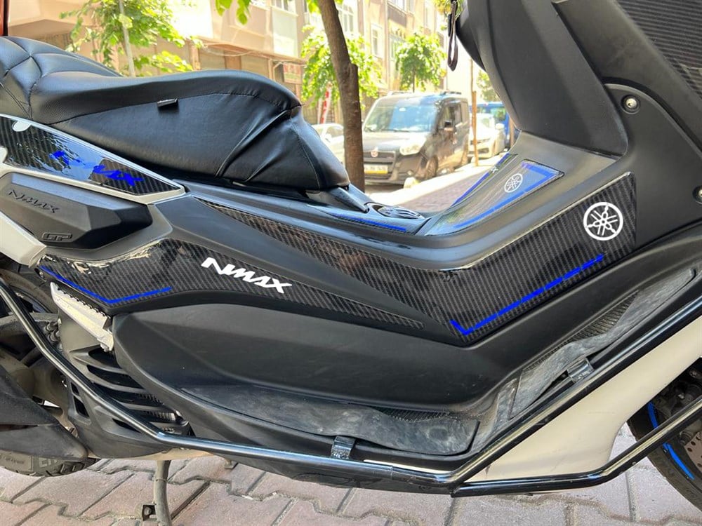 Yamaha NMax Büyük Yan Pad Koruyucu Set Karbon Mavi