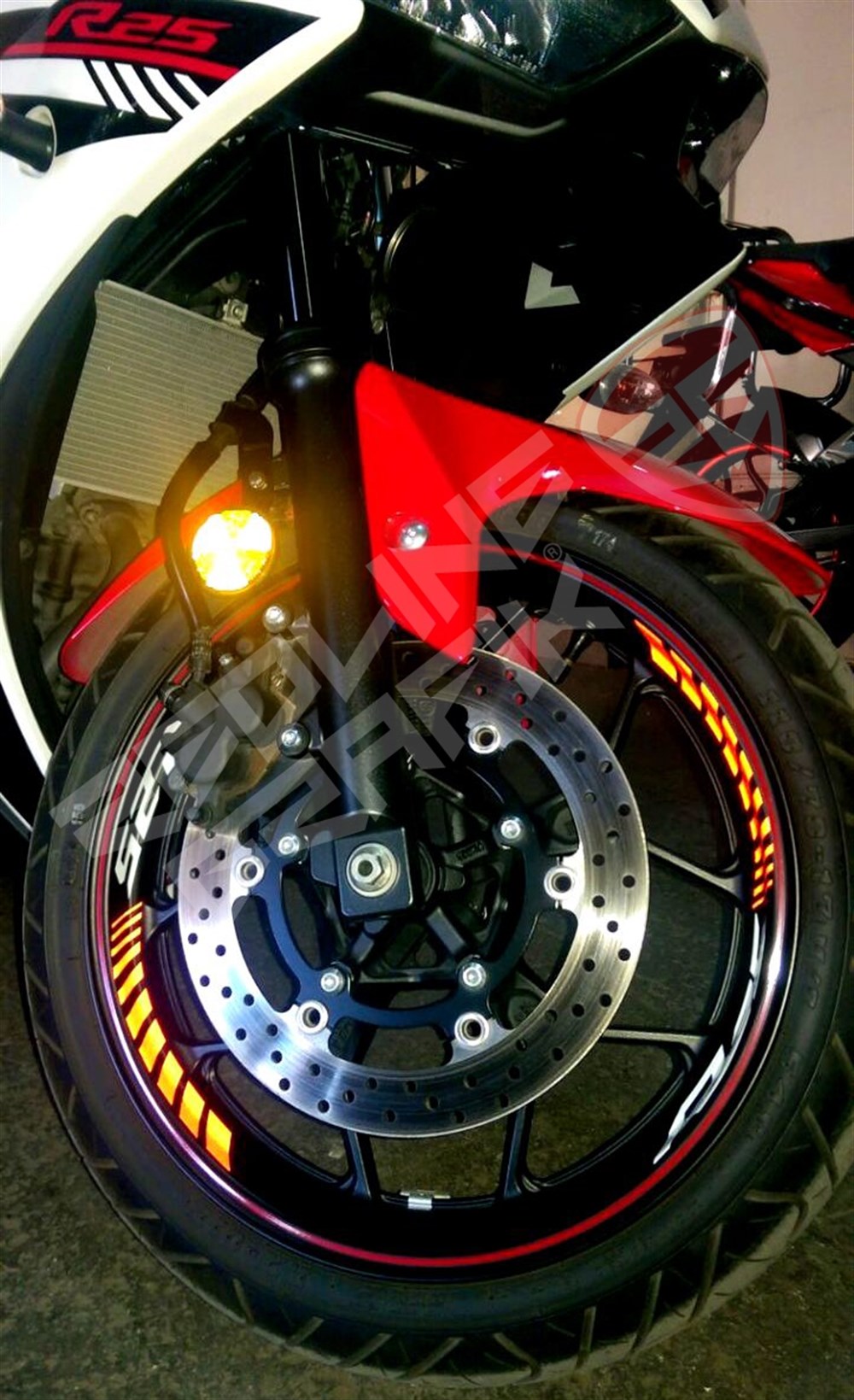 YAMAHA R25 İÇ JANT ŞERİDİ TAKIMI