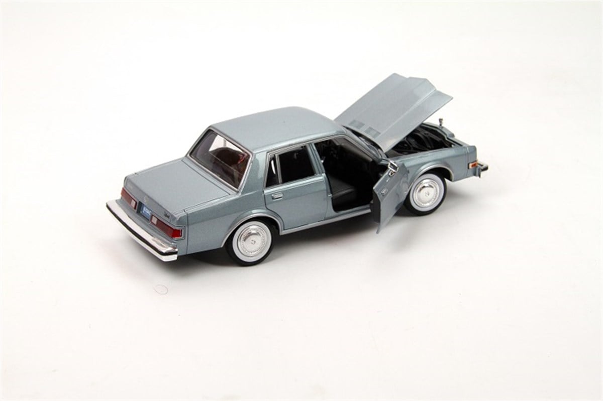 1986 Dodge Diplomat Salon 1:24 Model Araba Motor Max MM-73333