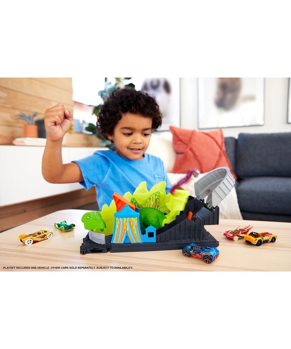 Breadcrumbut, Hot Wheels, Hot Wheels Şehirde Yaratık Macerası Oyun Seti Serisi Fnb05 GTT66 Dinozor Saldırısı