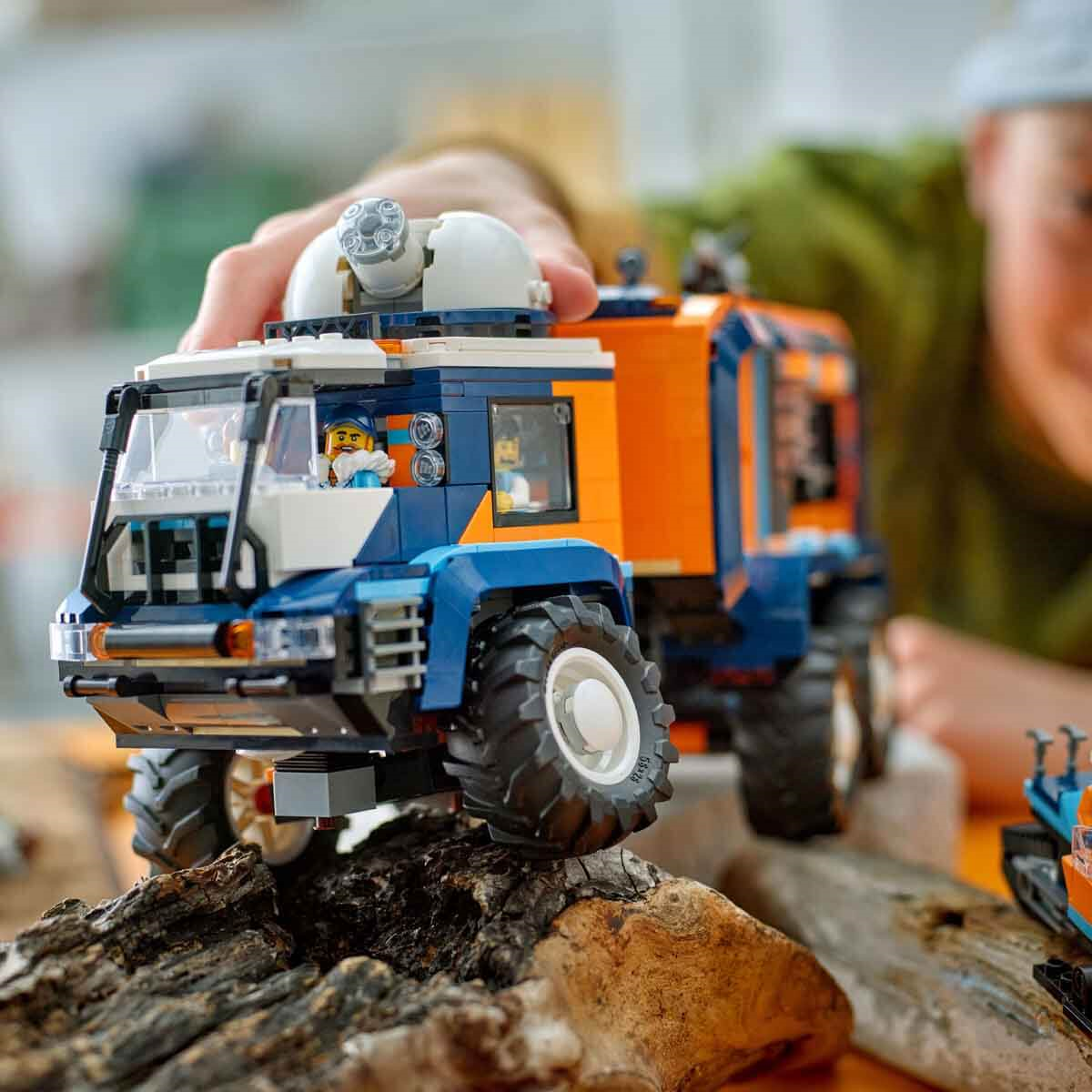 Breadcrumbut, Lego, LEGO City Kutup Kaşifi Laboratuvar Kamyonu 60471