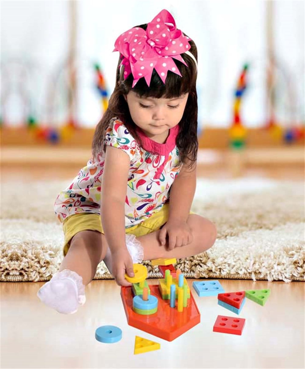 Geometrik Şekiller ve Renkler Eşleştirme Oyunu Geometrik Ev FR55825