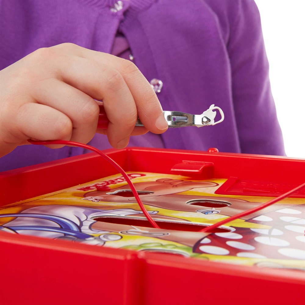 Hasbro Süper Doktor Kutu Oyunu B2176