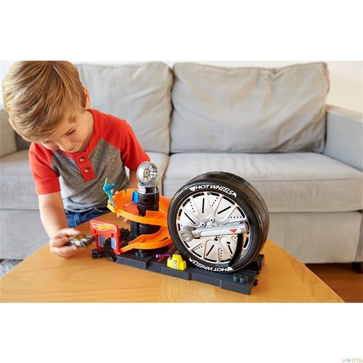 Hot Wheels Lastik Değişim İstasyonu FNB15