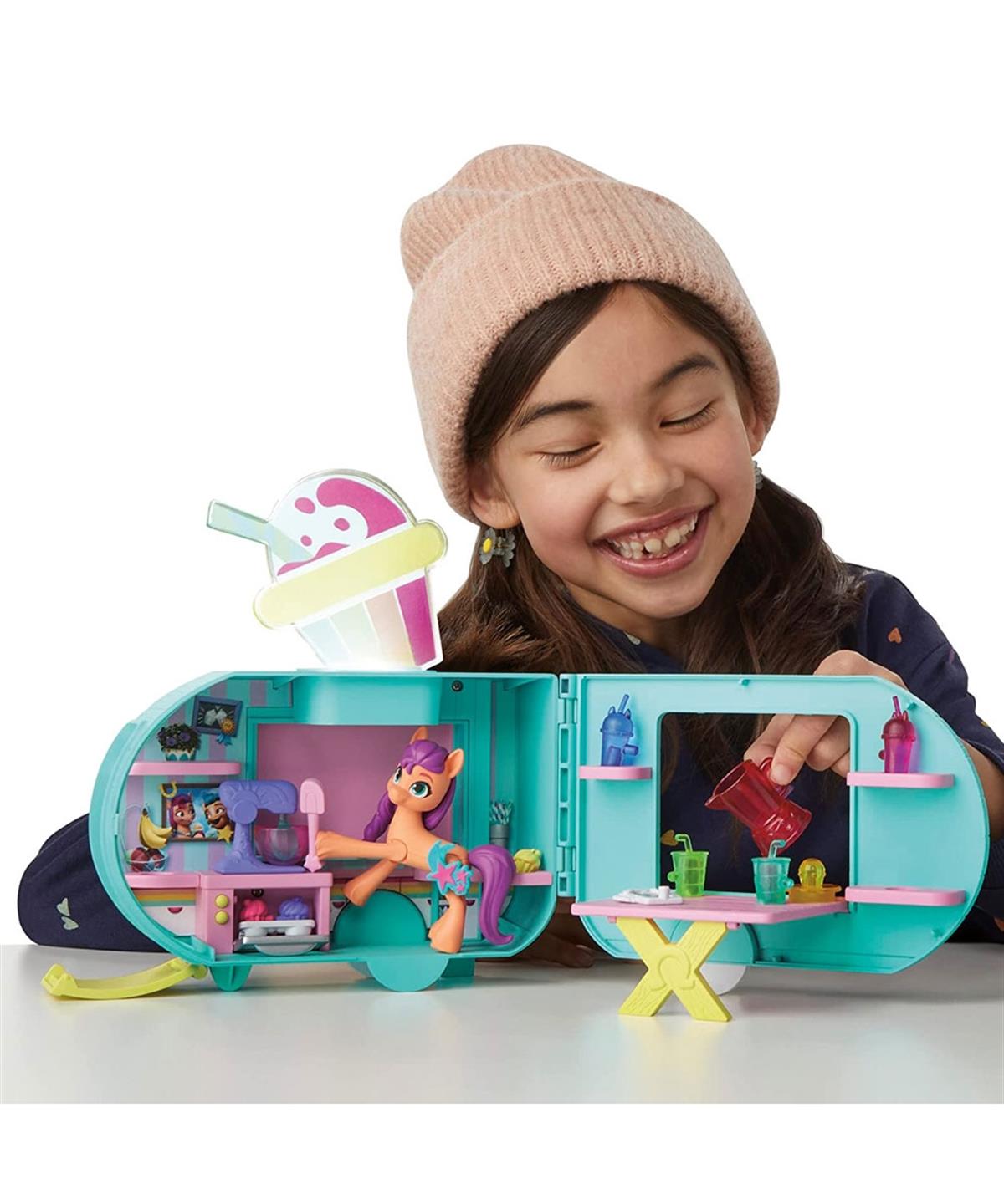 Kolleksiyon Karakterleri, My Little Pony, My Little Pony: Sunny Starscout Smoothie Arabası F6339