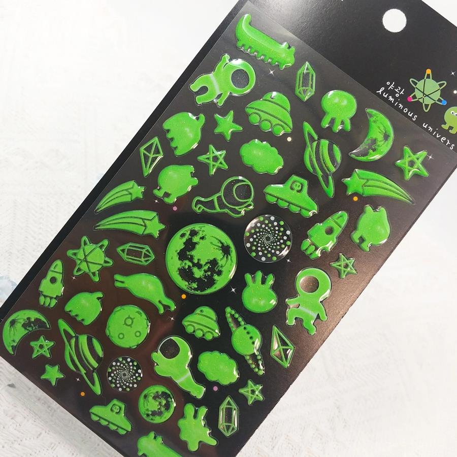 BP STICKER LUMINOUS UNIVERS....