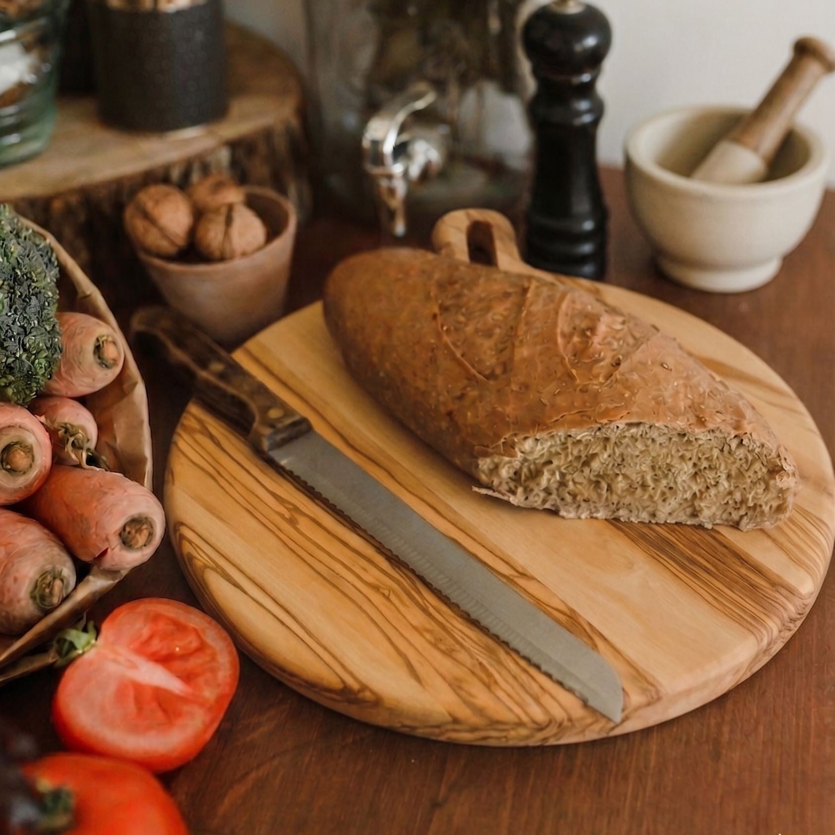 Zeytin Ağacı 30 Cm Doğal Ahşap Pizza Peynir Sunum Et Steak Saplı Yuvarlak Kesme Tahtası