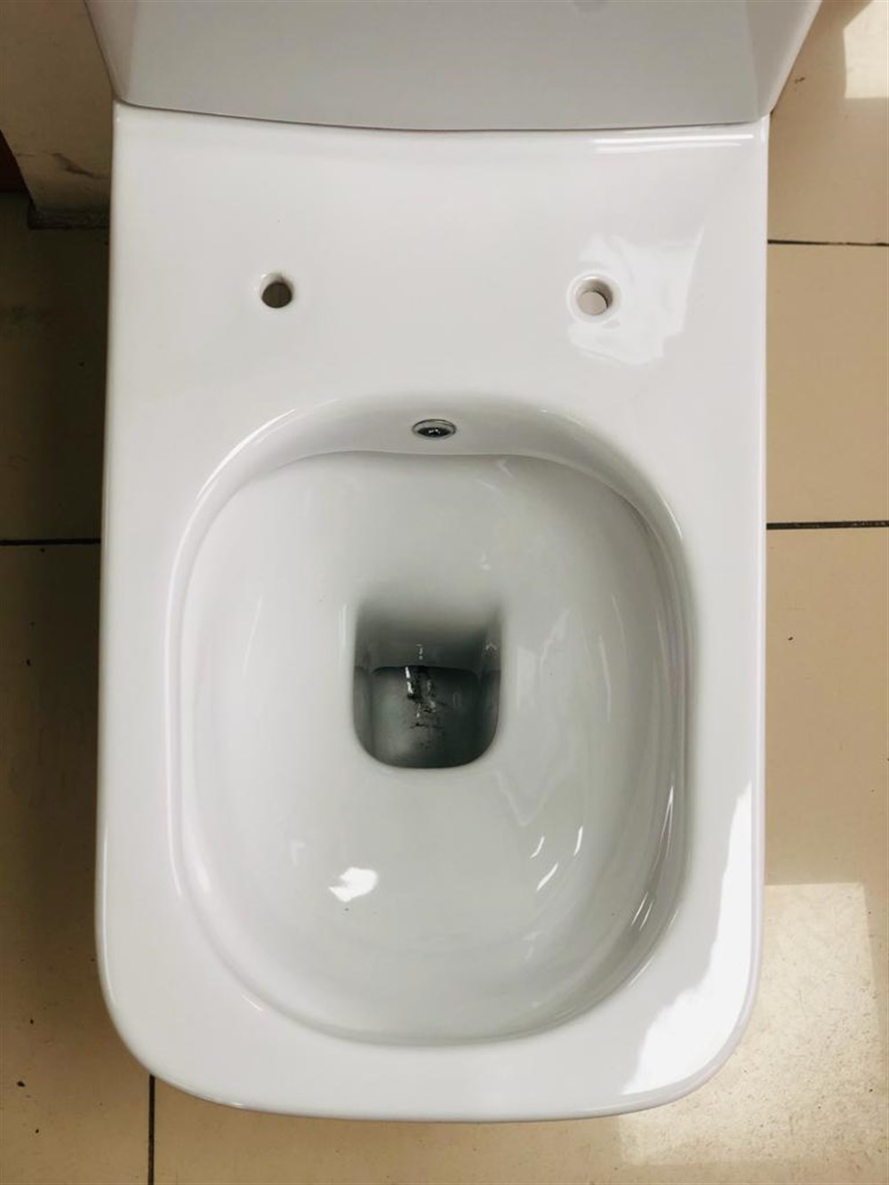 Duru Rimless Kanalsız Duvara Sıfır Klozet Set