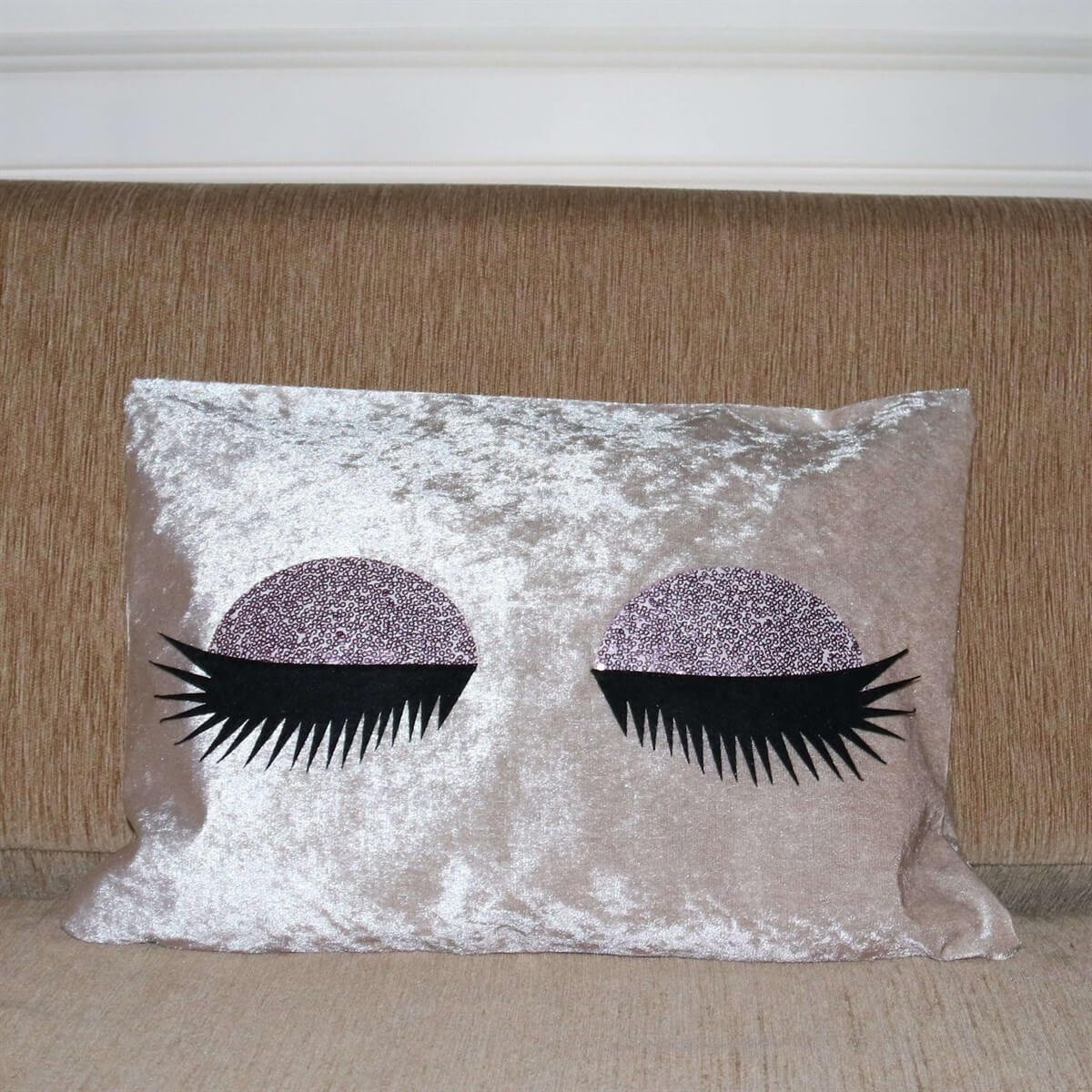 Dikdörtgen Kadife Kirpikli Kırlent Kılıfı 33*45 cm-Kız Çocuk Aksesuar-QuzucukKids.com