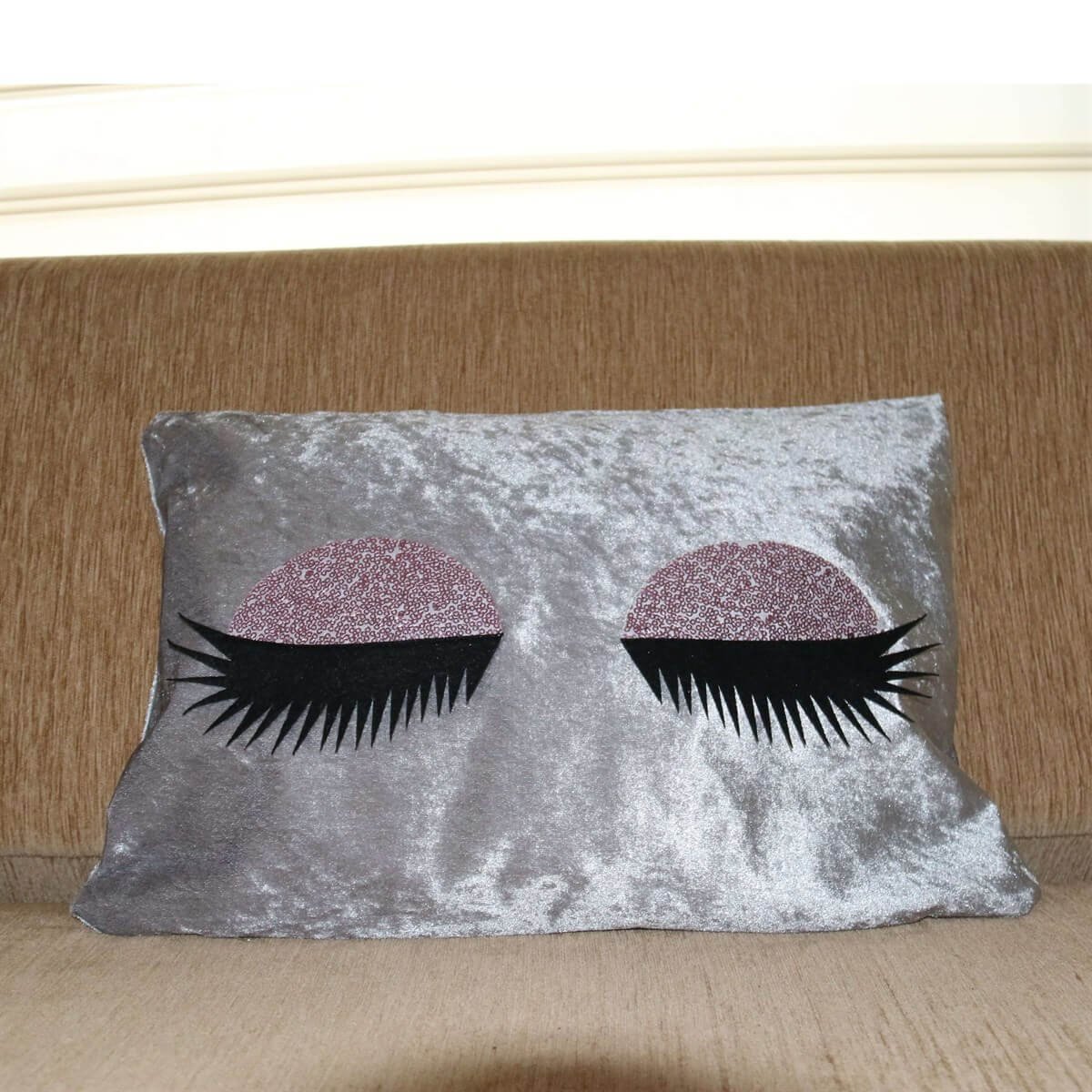 Dikdörtgen Kadife Kirpikli Kırlent Kılıfı 33*45 cm-Kız Çocuk Aksesuar-QuzucukKids.com