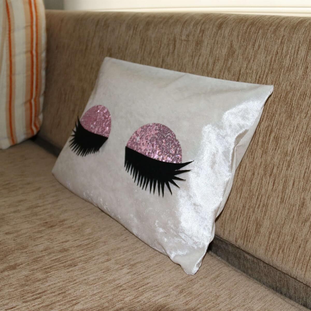 Dikdörtgen Kadife Kirpikli Kırlent Kılıfı 33*45 cm-Kız Çocuk Aksesuar-QuzucukKids.com