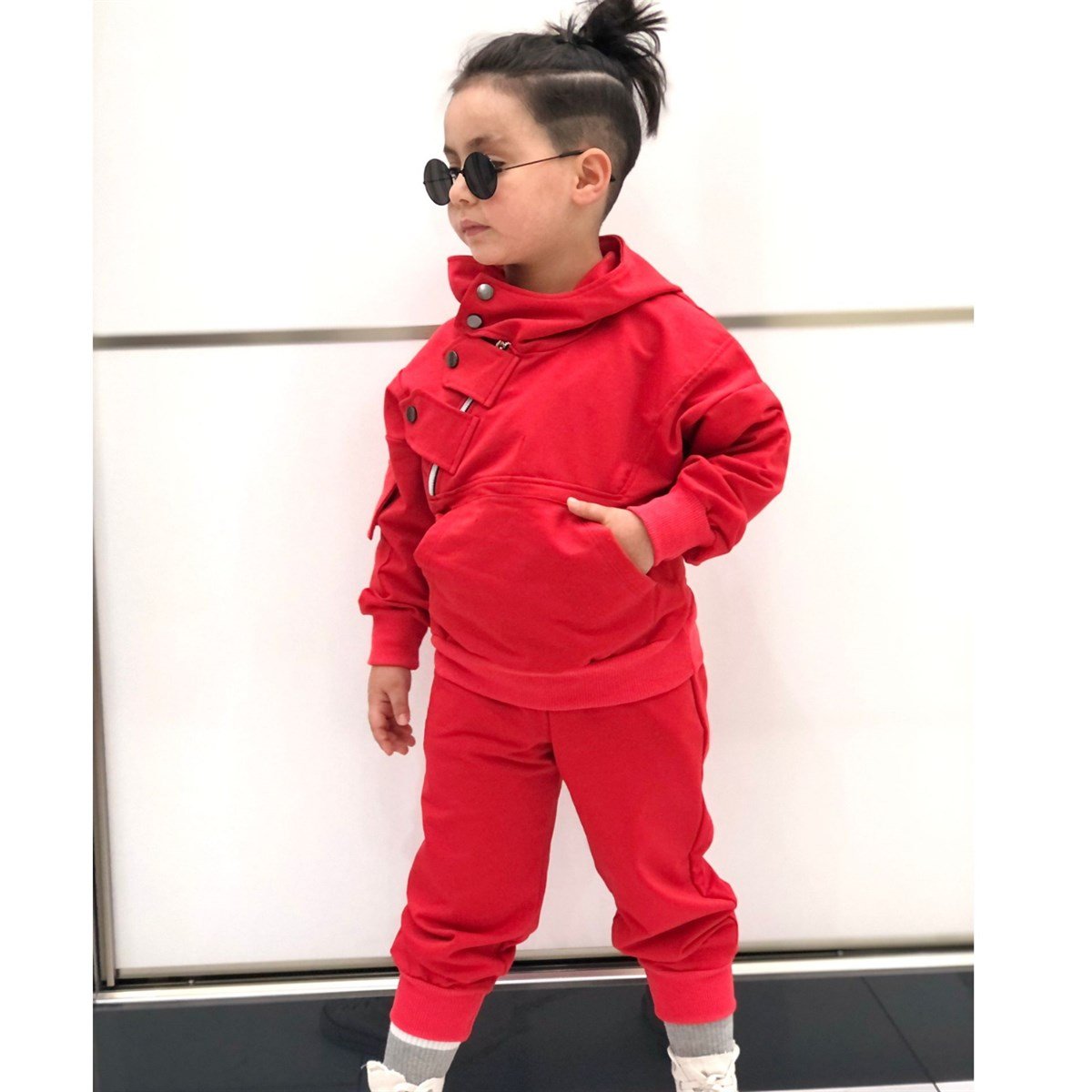 Erkek Çocuk Çıtçıt Detaylı Kırmızı Takım-Erkek Çocuk Alt Üst Takım-Erkek Çocuk Çıtçıt Detaylı Siyah Takım | QuzucukKids.com-QuzucukKids.com