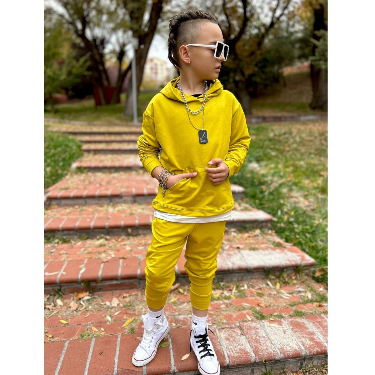 Erkek Çocuk Kapüşonlu Sarı Takım-Erkek Çocuk Alt Üst Takım-Erkek Çocuk Çıtçıt Detaylı Gri Takım | QuzucukKids.com-QuzucukKids.com