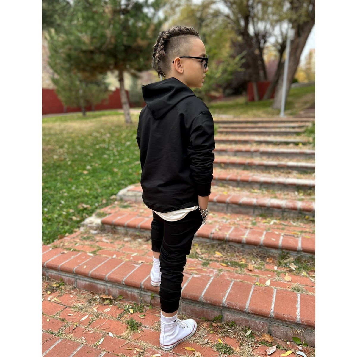 Erkek Çocuk Kapüşonlu Siyah Takım-Erkek Çocuk Alt Üst Takım-Erkek Çocuk Kapüşonlu Sarı Takım | QuzucukKids.com-QuzucukKids.com