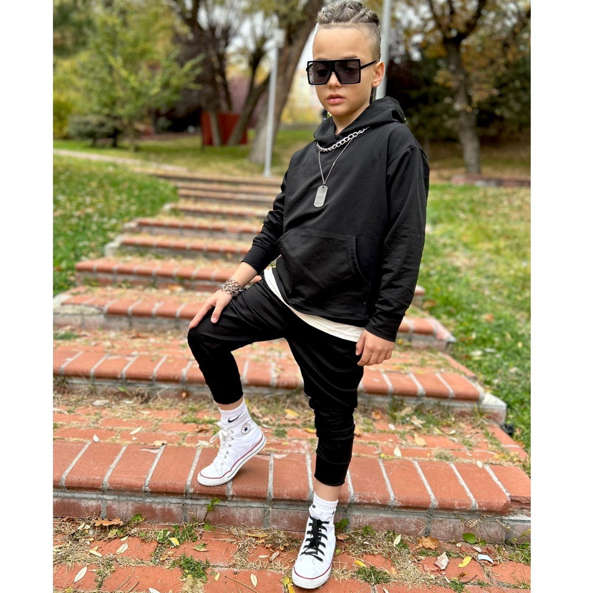 Erkek Çocuk Kapüşonlu Siyah Takım-Erkek Çocuk Alt Üst Takım-Erkek Çocuk Kapüşonlu Sarı Takım | QuzucukKids.com-QuzucukKids.com