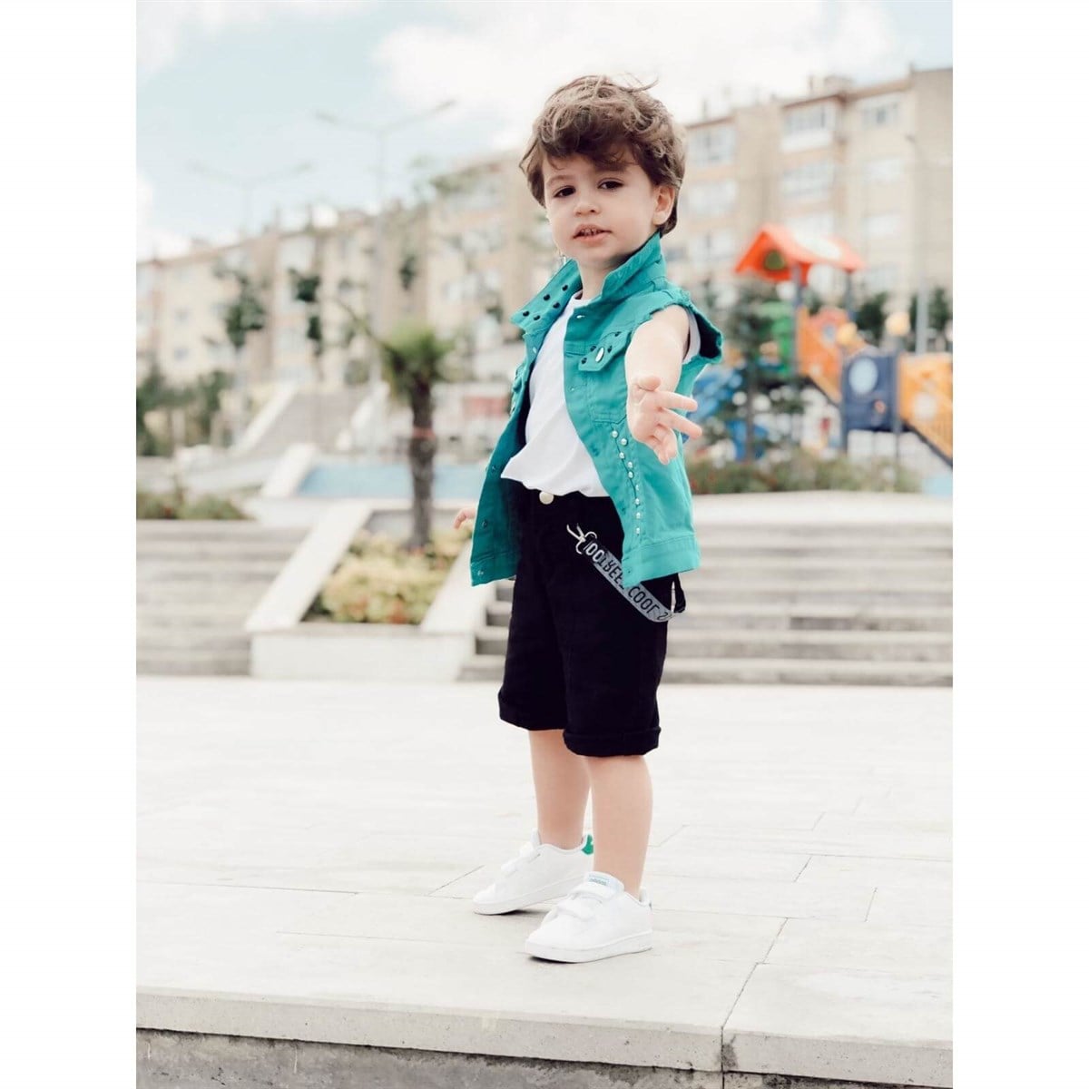 Erkek Çocuk Kot Yelekli Şort Takım-Erkek Çocuk Alt Üst Takım-QuzucukKids.com