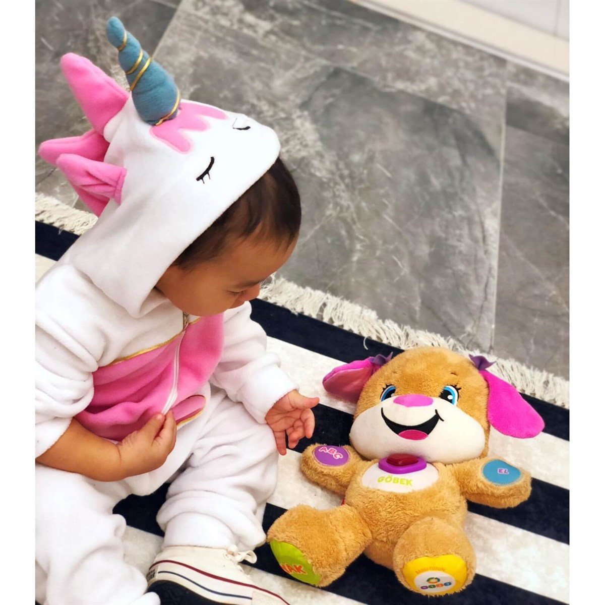 Kız Bebek Pembe Figürlü Polar Tulum-Kız Çocuk Tek Alt-QuzucukKids.com