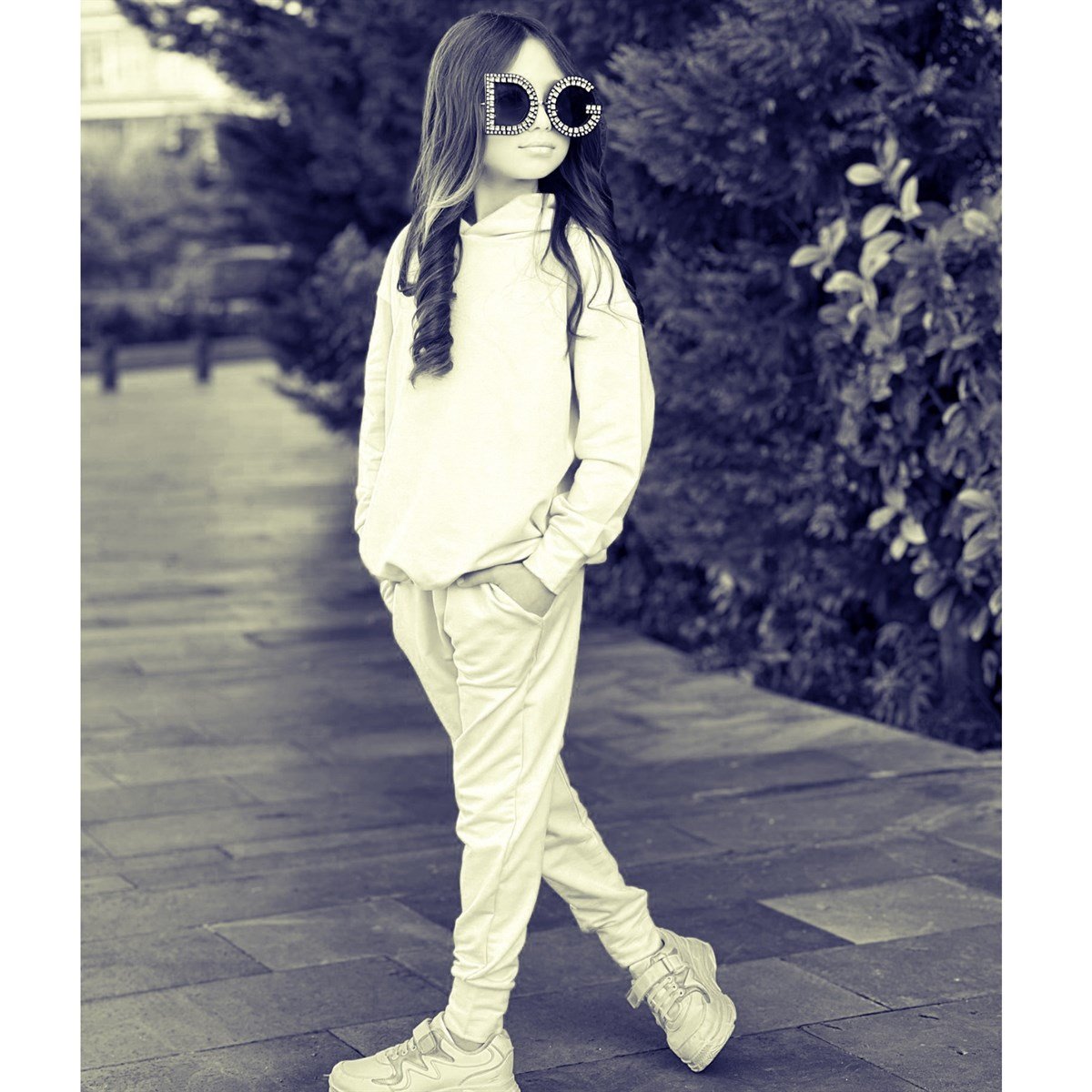 Kız Çocuk Kapüşonlu Beyaz Takım-Kız Çocuk Alt Üst Takım-Kız Çocuk Kemerli Ekose Set | QuzucukKids.com-QuzucukKids.com