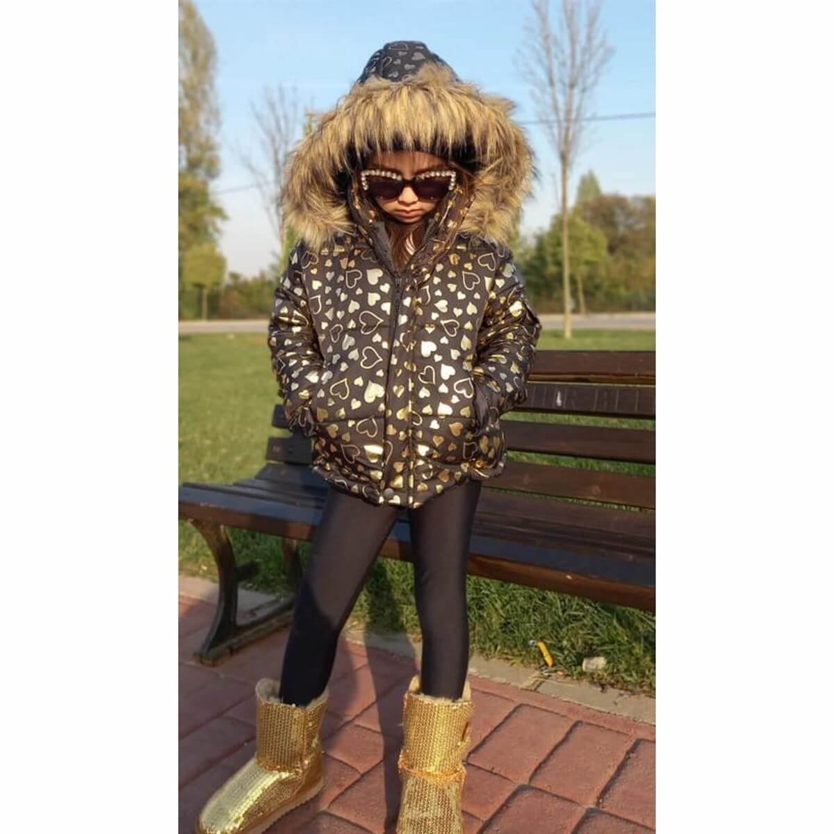 Kız Çocuk Kışlık Kalp Figürlü Siyah Şişme Mont-Kız Çocuk Mont-QuzucukKids.com