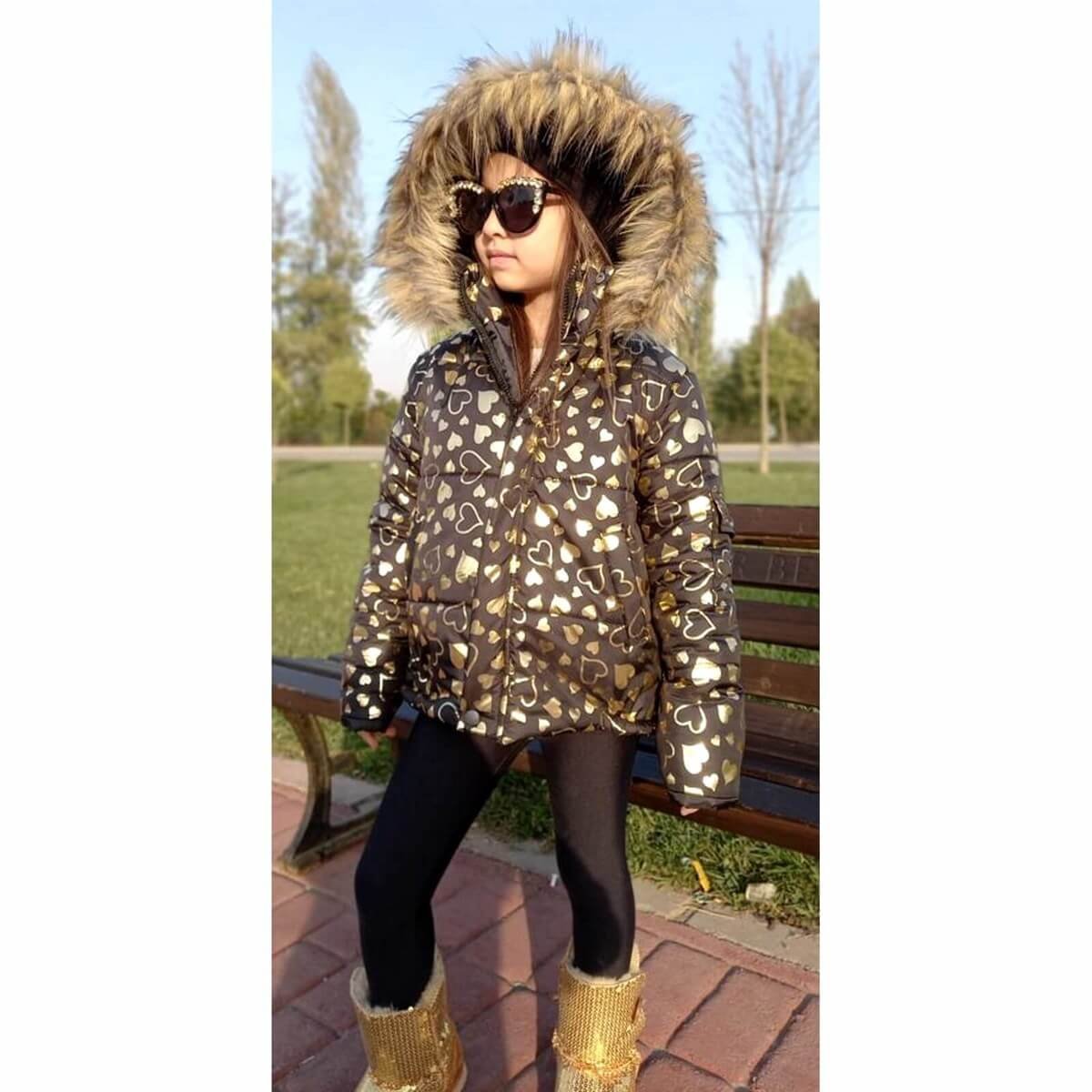 Kız Çocuk Kışlık Kalp Figürlü Siyah Şişme Mont-Kız Çocuk Mont-QuzucukKids.com